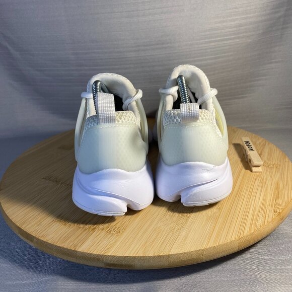 Nike Air Presto Triple White Shoes Sneakers Size 6 Youth/7.5Womens/6Mens A0704 - Picture 4 of 7